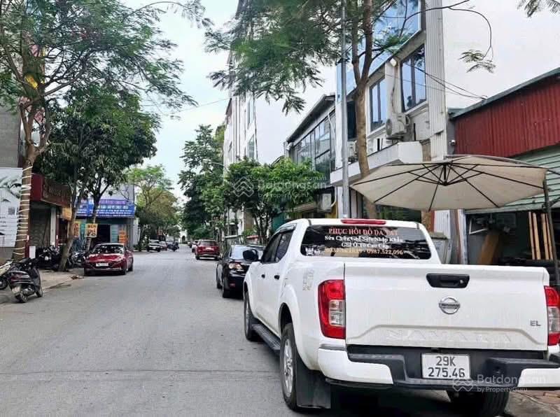 Phân lô vỉa hè ô tô tránh phú diễn, 5 tầng thang máy lô góc 3 thoáng, vừa ở vừa kinh doanh hơn 10t