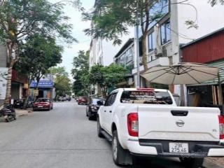 Phân lô vỉa hè ô tô tránh phú diễn, 5 tầng thang máy lô góc 3 thoáng, vừa ở vừa kinh doanh hơn 10t