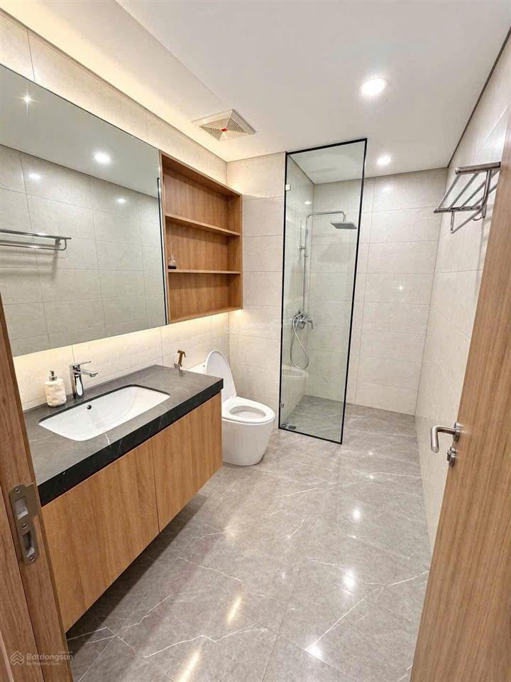 6 tỷ! nhà mới 5 tầng 2 thoáng, hình thửa đẹp tt phú diễn, 30m ra ô tô tránh, chủ bán gấp