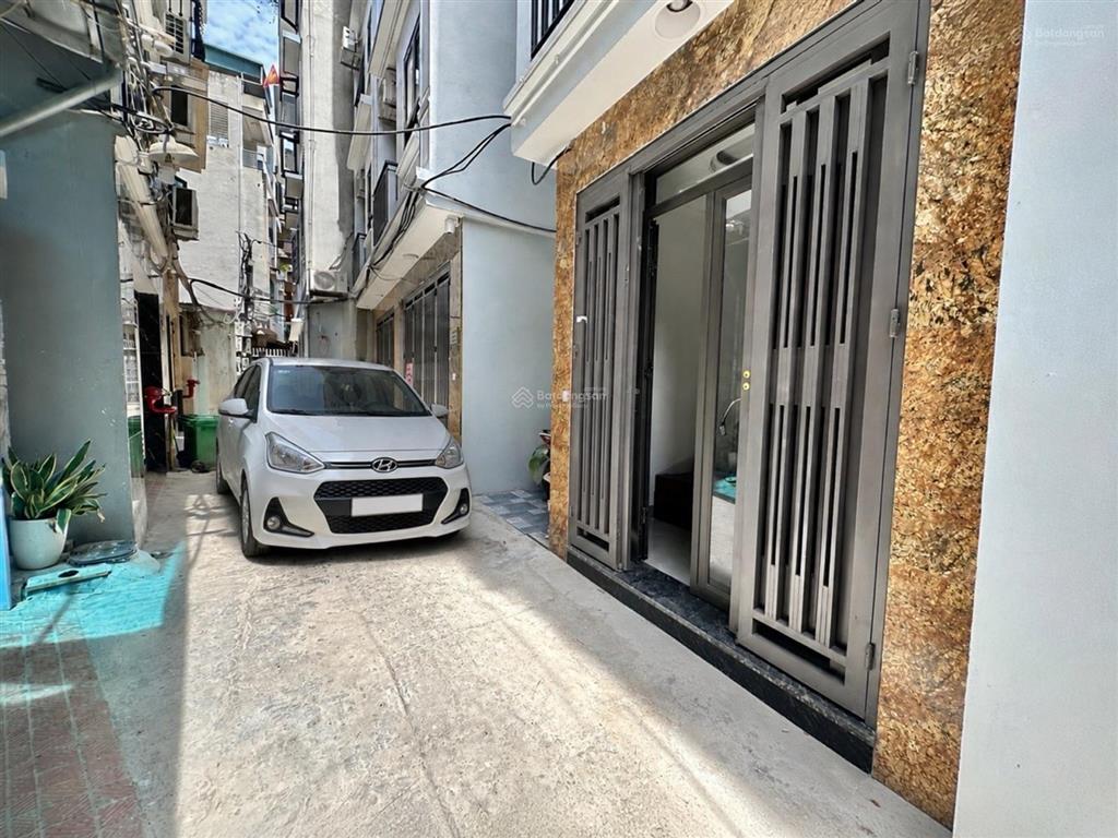Ib e!!!tt cầu diễn lô góc 3 thoáng ô tô đỗ cửa nhà sẵn thang máy nội thất như hình giá cực hợp lý