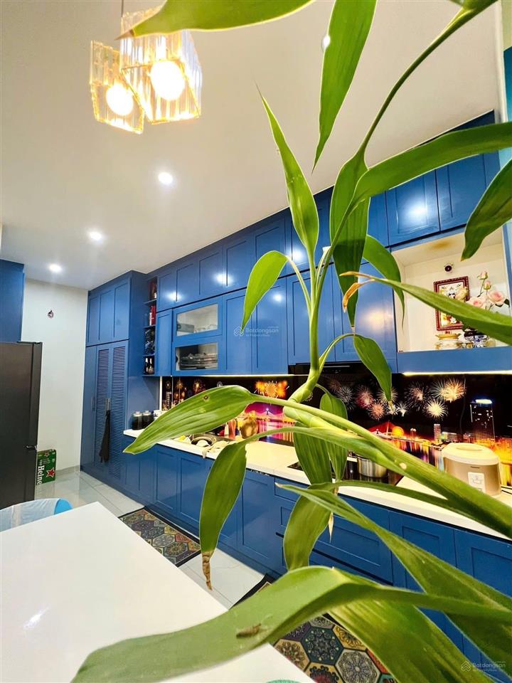 1 đời chủ 100m2 cao thắng q3, cách từ dũ q1 vài căn nhà, 8x10m nở hậu, nhà mới 150 tr/m2