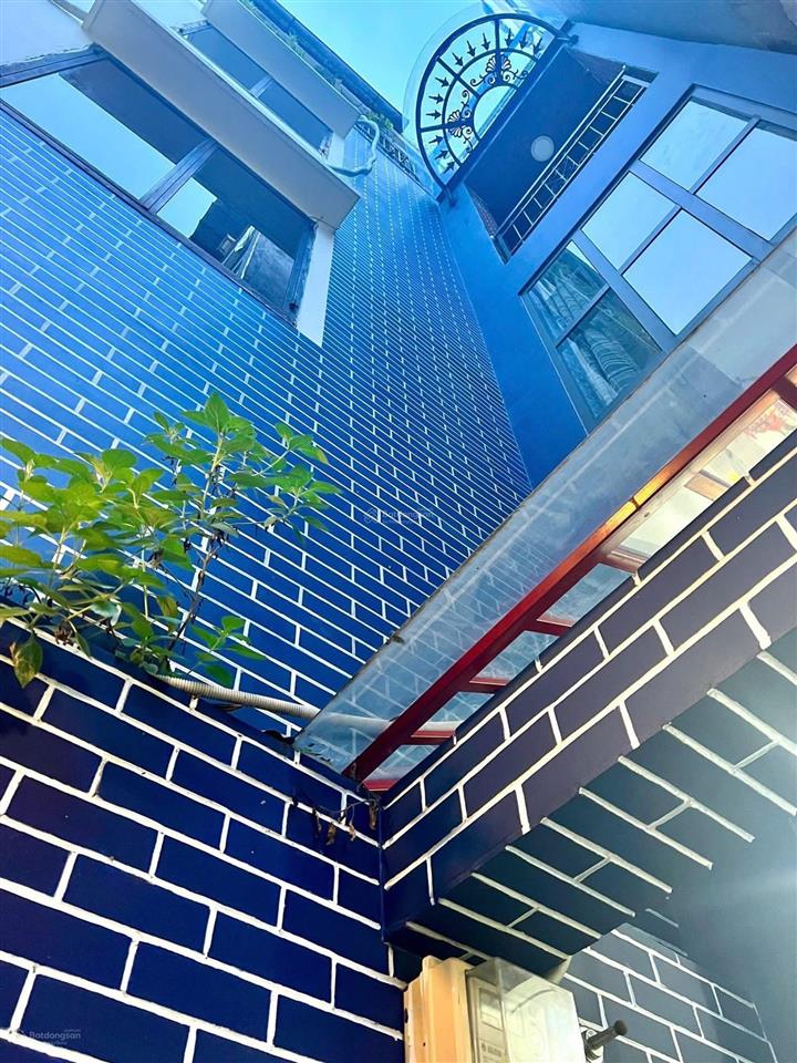 1 đời chủ 100m2 cao thắng q3, cách từ dũ q1 vài căn nhà, 8x10m nở hậu, nhà mới 150 tr/m2