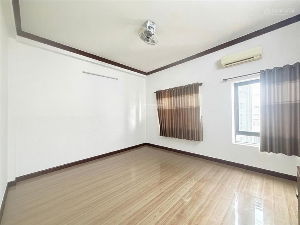Hẻm xe tải nguyễn thượng hiền, bình thạnh, nhà sát mặt tiền đường