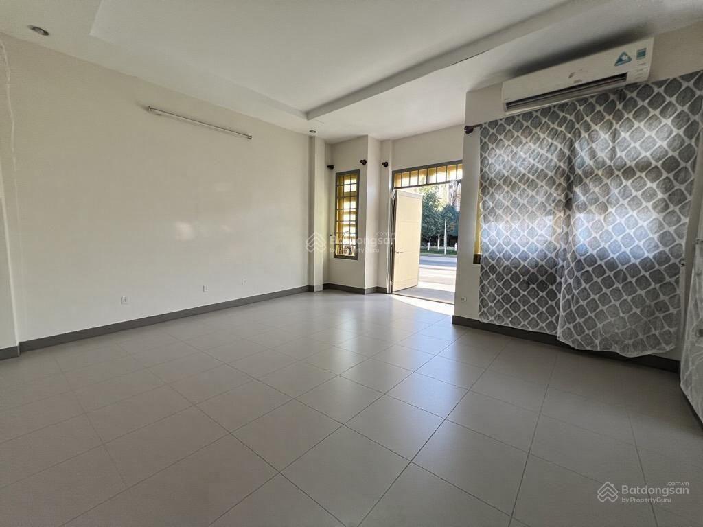 Bán nhà dt 82m2 đất  đường vũ tùng, bình thạnh