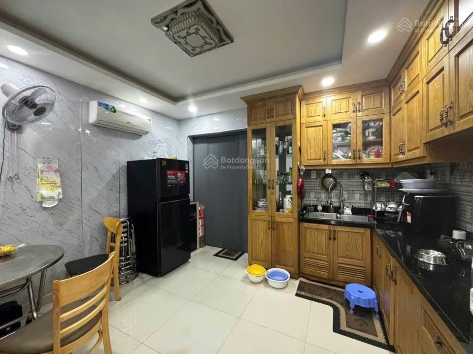 Hẻm thông 5m hoàng hoa thám, bình thạnh, 7 phòng ngủ, phòng khách, phòng bếp