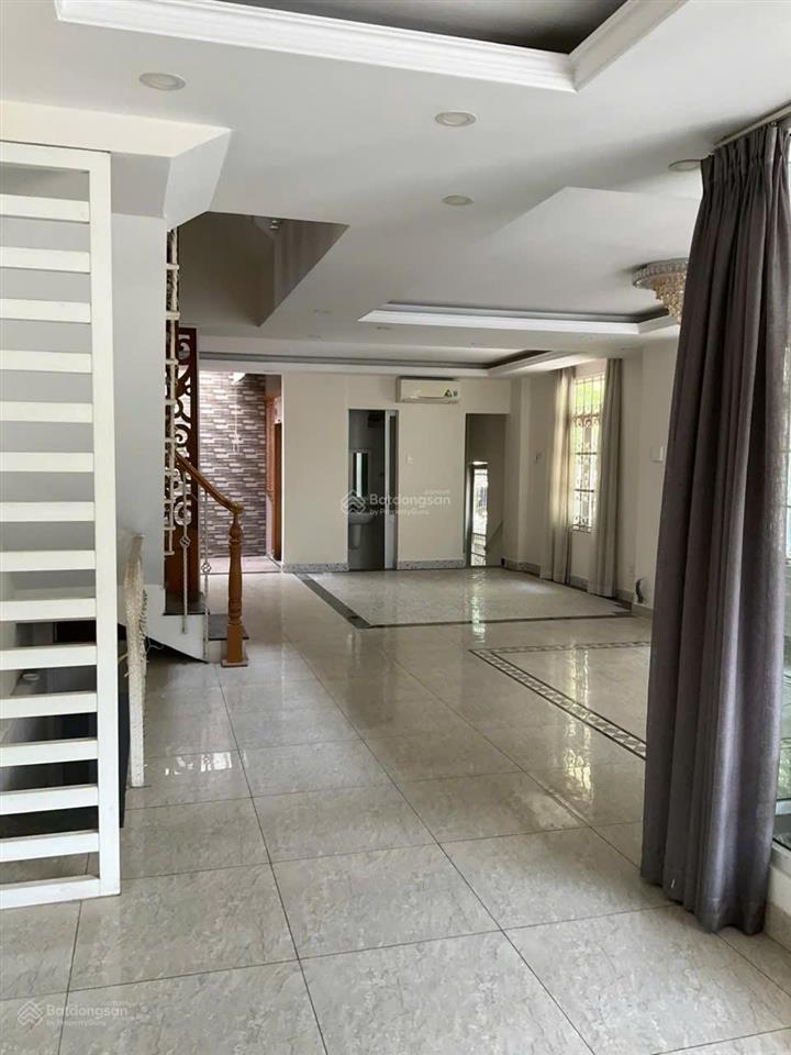Biệt thự góc đẹp 6x18m khu nguyễn thị thập giáp phú mỹ hưng quận 7