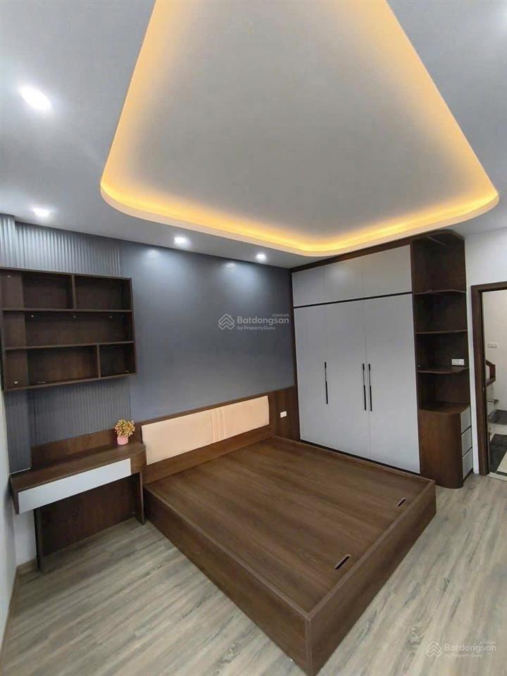 Cực hot, bán gấp nhà 4 tầng yên phú, ngọc hồi, dt 55m2, mt 4m, ô tô đỗ gần, 4 ngủ, giá 6,2 tỷ