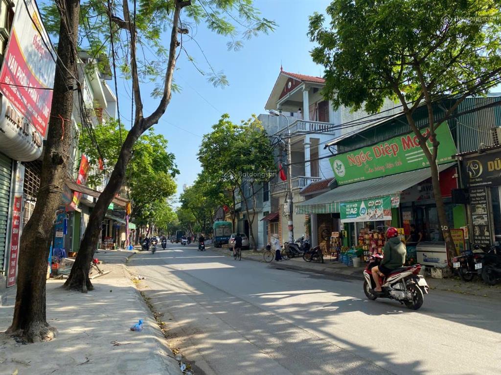 Bán gấp nhà 5 tầng vĩnh trung, đại áng, ngọc hồi, 43m, ô tô vào, sát đại hưng, ga ngọc hồi, vin a