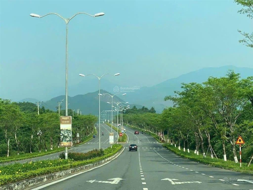 Bán lô góc hai mặt tiền đường 7m5 phường hoà khánh  tp đà nẵng