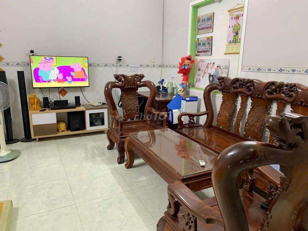 Bán nhà phú mỹ C4 ngay tại chợ  - TDM, BD