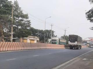Bán đất lớn 900m xây nhà vườn hiawcj làm kho xưởng