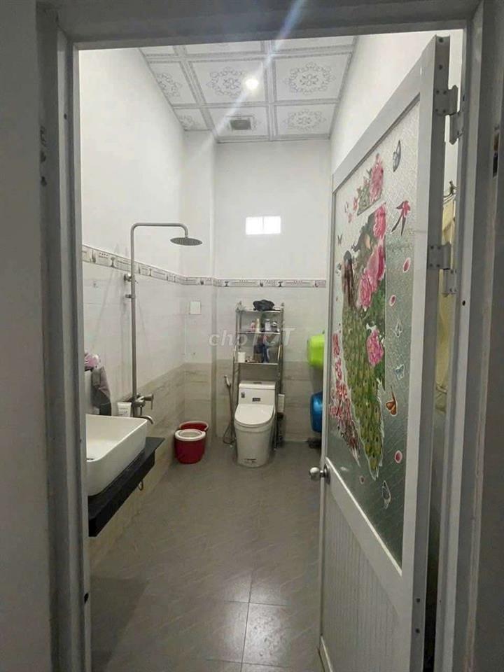 Bán nhà C4 phú mỹ - TDM,TPHCM. Tổng 100m, giá 2 tỷ 250