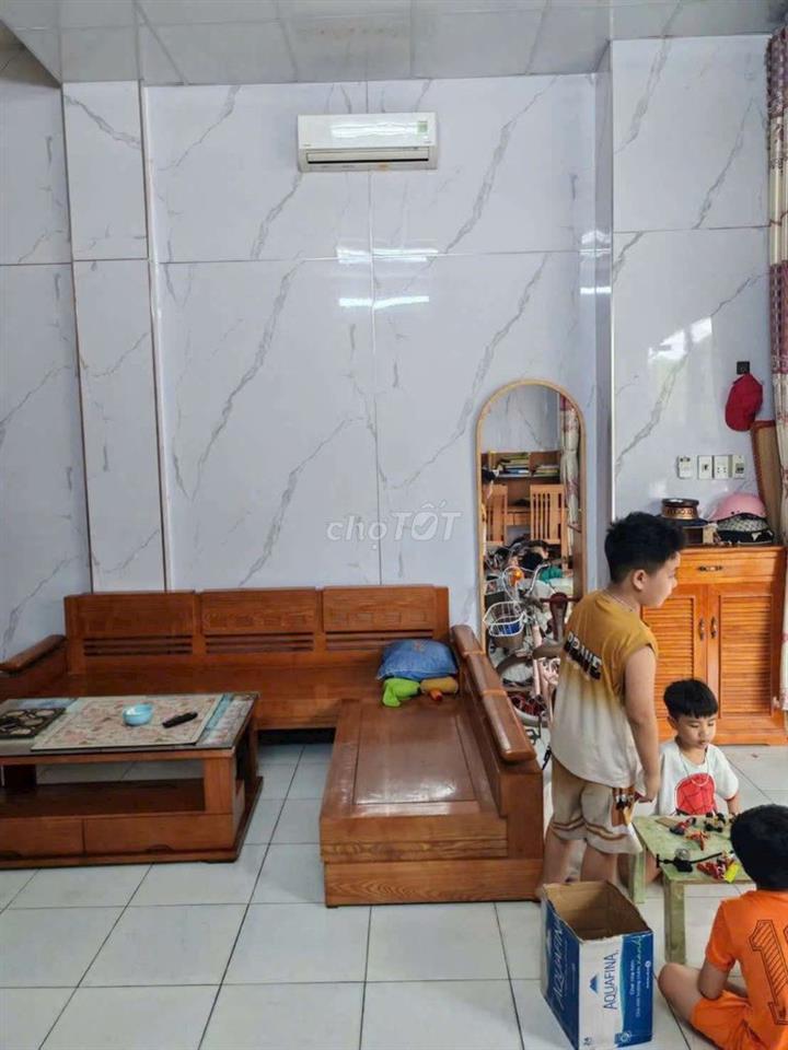 Bán căn hộ lầu trêt kinh doanh đa ngành nghề, sờ pa, gội đầu, leo.
