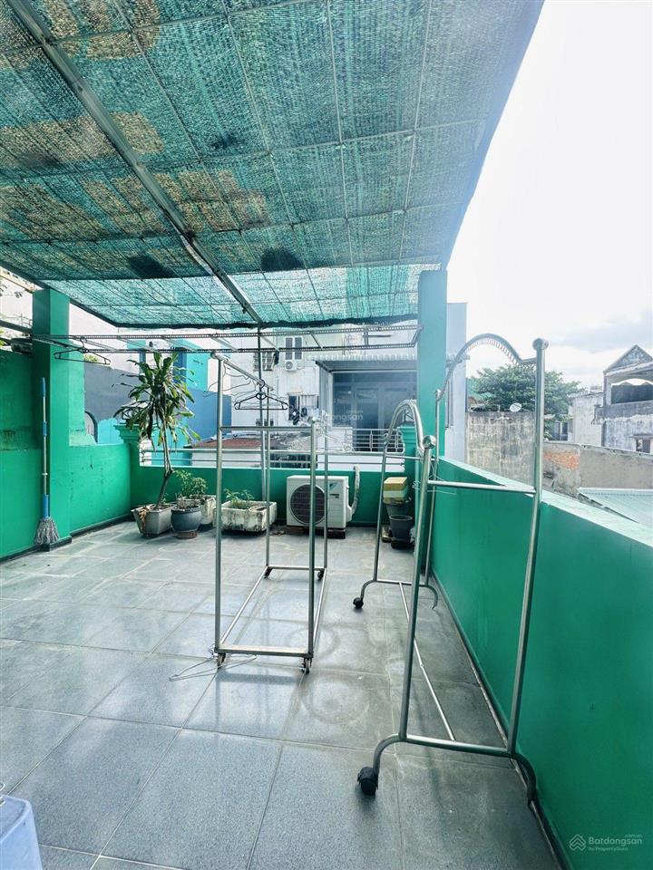 Hxh 4 tầng bùi thị xuân , tân bình  cạnh vòng xoay lê văn sỹ  5pn 4wc  nhỉnh 7đ
