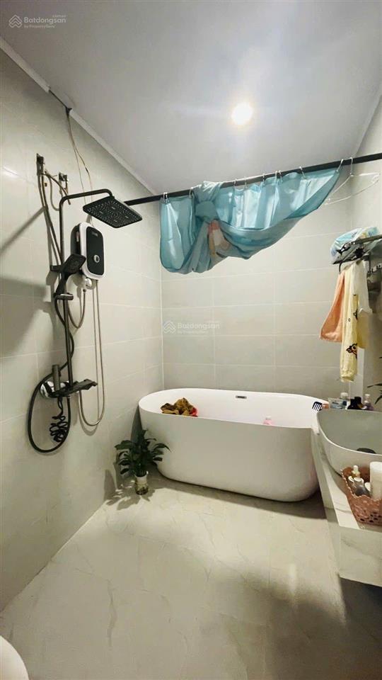 Giảm gấp 200tr  hxh tân sơn nhì , trường chinh  2 tầng mới đẹp 3pn  nhỉnh 4đ