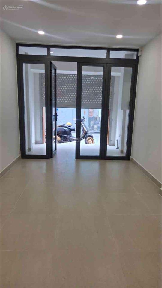 Lê văn sỹ, tân sơn hòa (50m2  xe hơi thông) cạnh sân bay hẻm nhựa kinh doanh tốt  giá nhỉnh 9đ