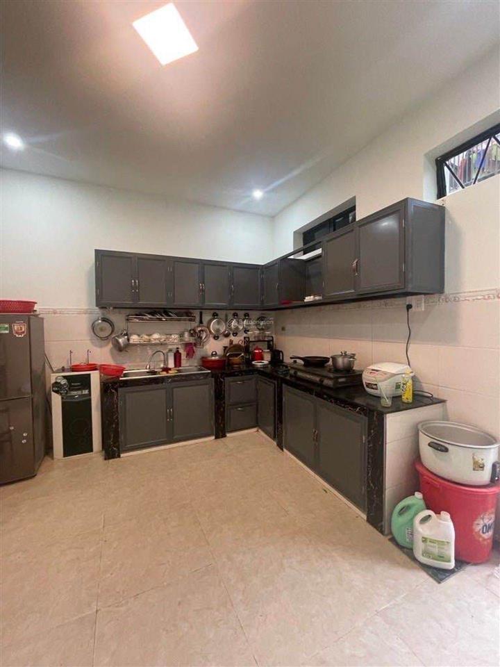 2 mặt hẻm xe hơi hoàng văn thụ (52m2  nở hậu nhẹ 4.2m sổ vuông) cạnh sân bay 20m ra mặt tiền