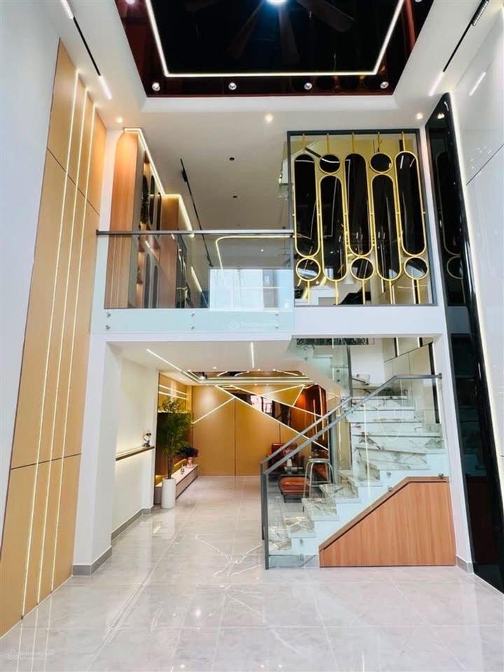 Bán nhà hẻm xe hơi phạm văn bạch (4,5m x 12,5m  5 tầng full nội thất) có sân thượng  nhỉnh 8 tỷ