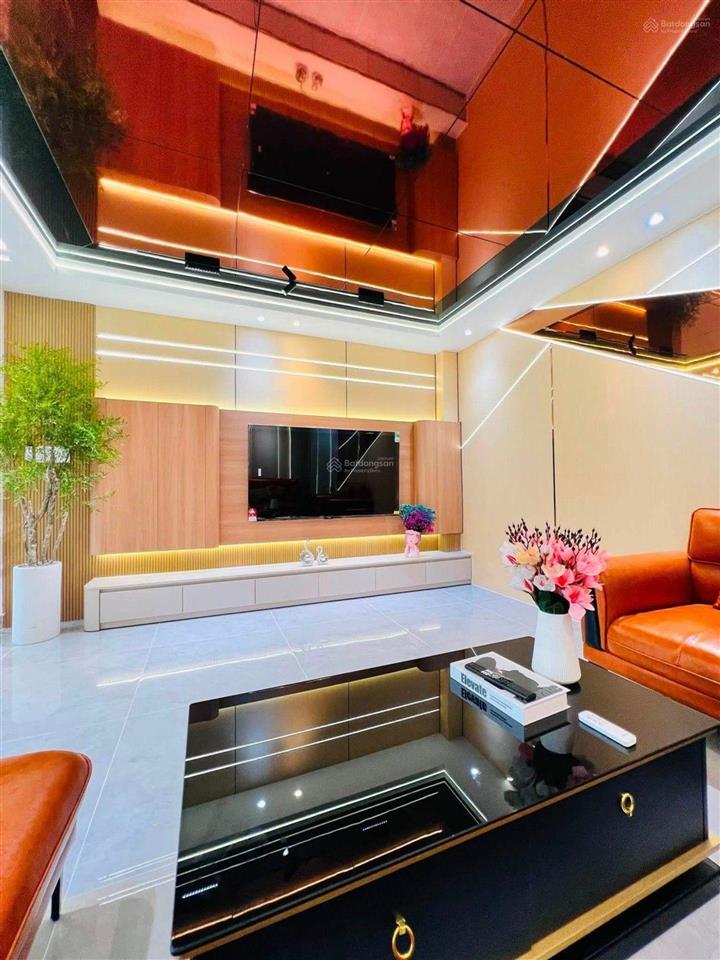 Bán nhà hẻm xe hơi phạm văn bạch (4,5m x 12,5m  5 tầng full nội thất) có sân thượng  nhỉnh 8 tỷ