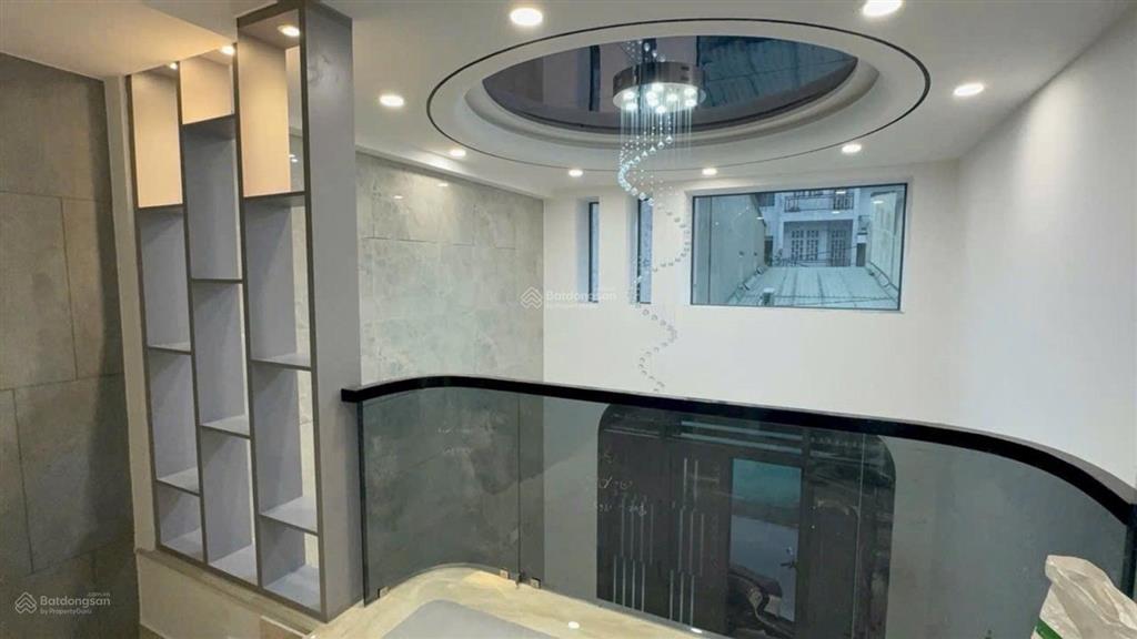 Bán nhà 5 tầng lũy bán bích , tân phú ( 4.2m x 14m  full nội thất ) gồm 5pn + sân thượng  8 tỉ 2