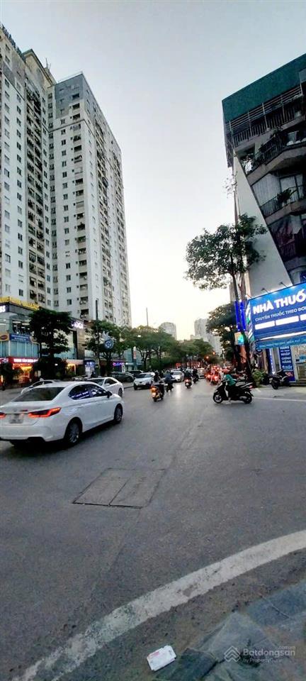 Bán chung cư ngô thì nhậm trung tâm hà đông, ô góc 2 thoáng, full nội thất xịn. 120m2. chỉ 7.9 tỷ
