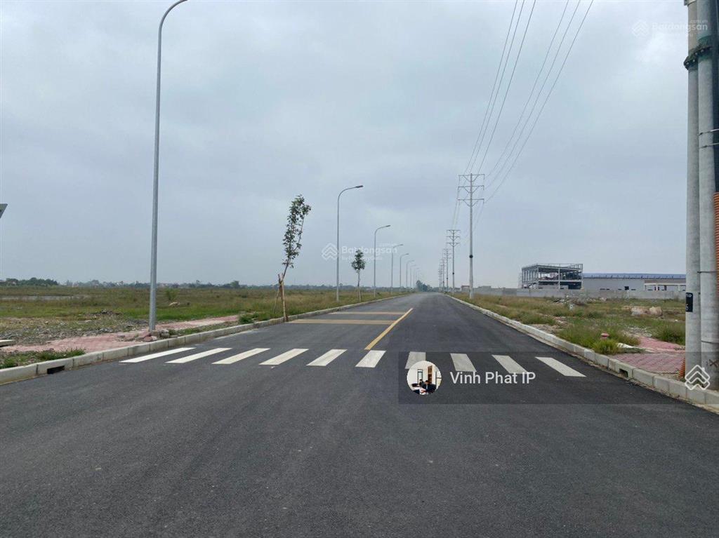 Đất kcn tại quỳnh phụ thái bình. dt 8000,10.000,20.000m2, giá 2,25 tr/m2, gần ql10, bàn giao ngay