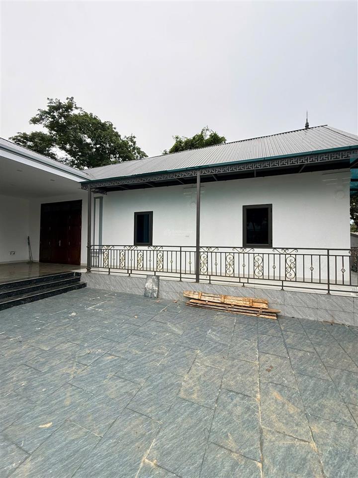 Tuyệt phẩm nghỉ dưỡng gần hồ đồng mô biệt thự sẵn, 850m thổ cư, mặt tiền siêu rộng