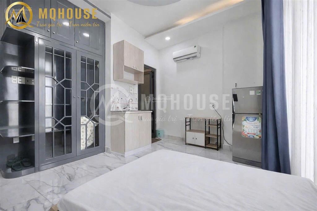 Cho thuê căn hộ ban công rộng trong khu phan xích long tiện di chuyển q1, bình thạnh, q3