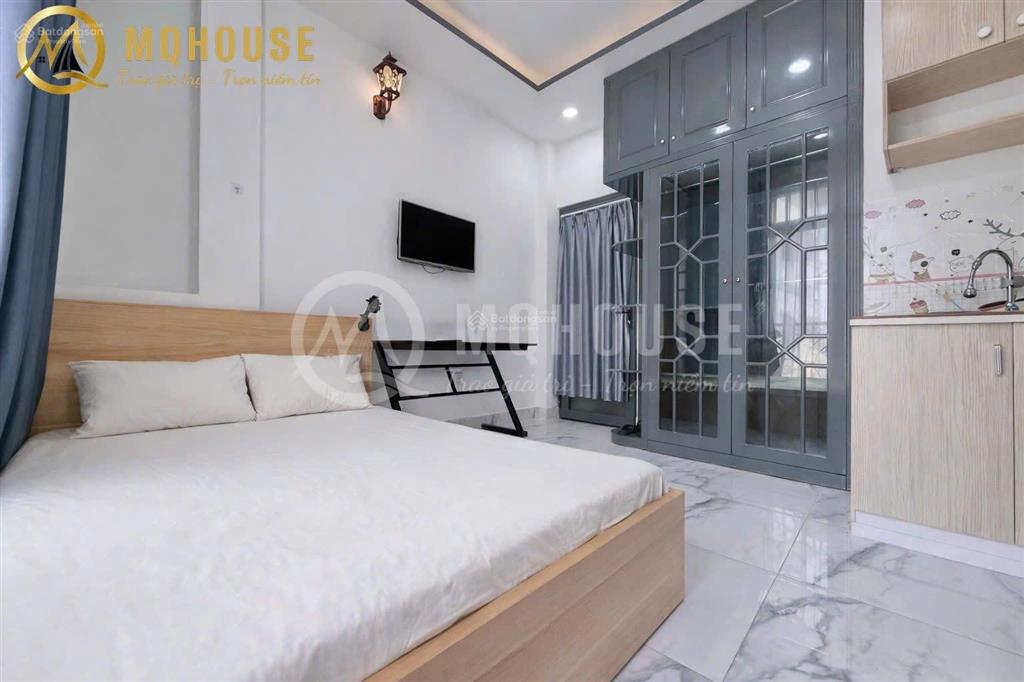 Cho thuê căn hộ ban công rộng trong khu phan xích long tiện di chuyển q1, bình thạnh, q3