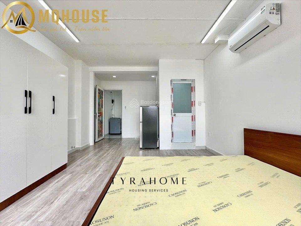 Căn hộ studio ban công 35m2 nội thất đầy đủ mới thuộc khu dân cư yên ắng đường lê tự tài
