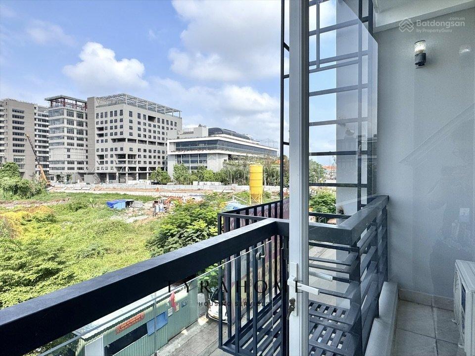 Cho thuê căn hộ 1pn ban công 45m2 full nội thất ngay đại học văn lang cs3