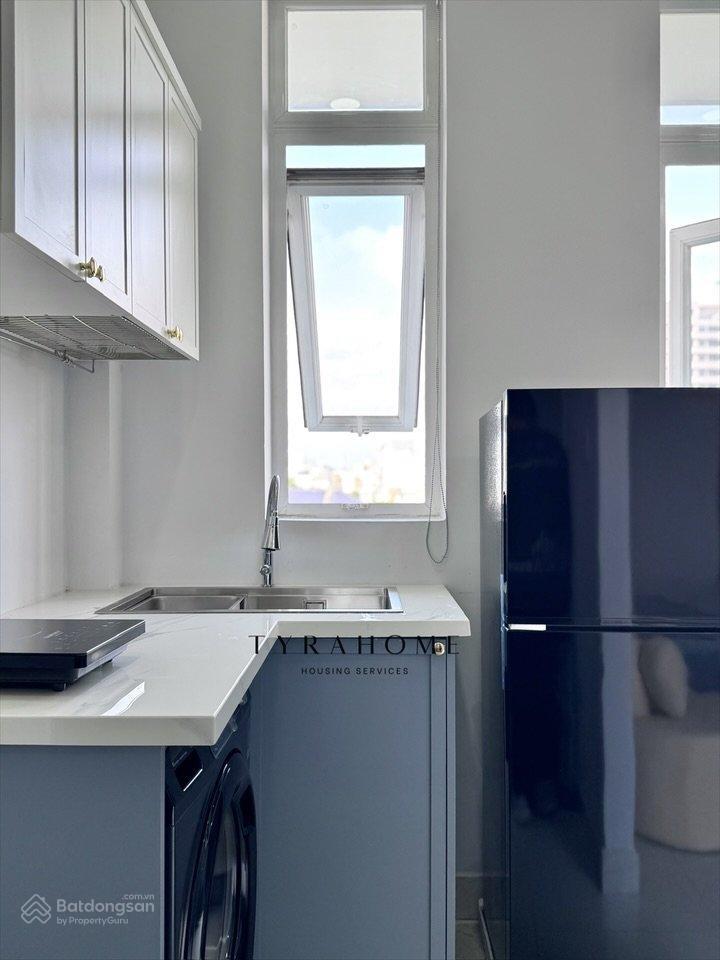 Cho thuê căn hộ 1pn ban công 45m2 full nội thất ngay đại học văn lang cs3