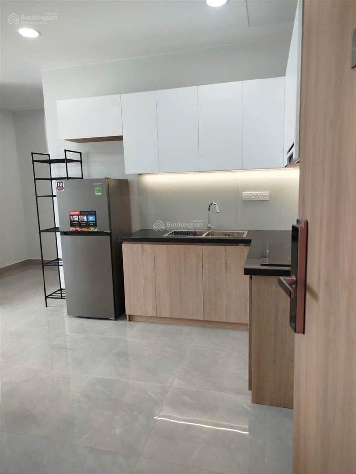 Cần bán căn góc 2 view legacy 2pn 2wc giá 1 tỷ 750 triệu không thương lượng
