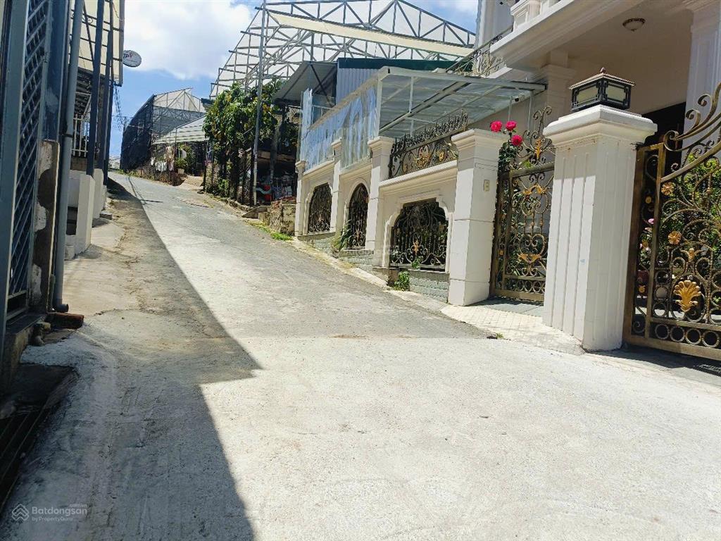 Bán đất biệt thự 200.8m2 tặng view, đường ô tô nam hồ đà lạt lâm đồng