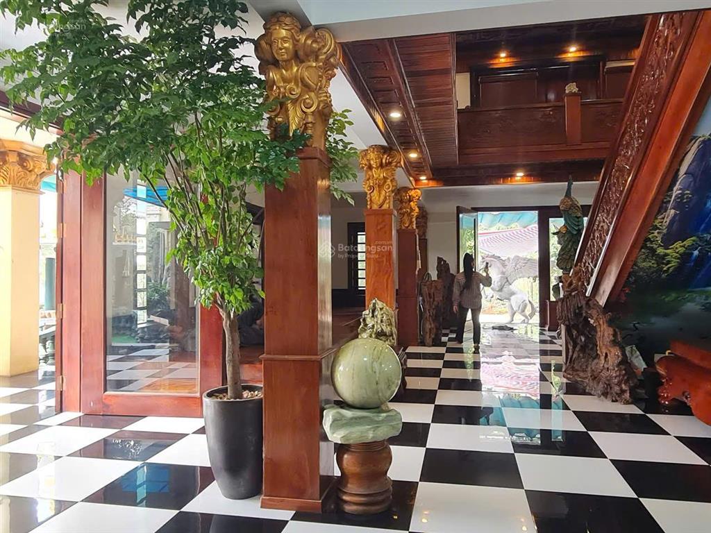 Biệt thự lâu đài đẳng cấp có 102 duy tiên hà nam. chỉ hơn 20 tỷ