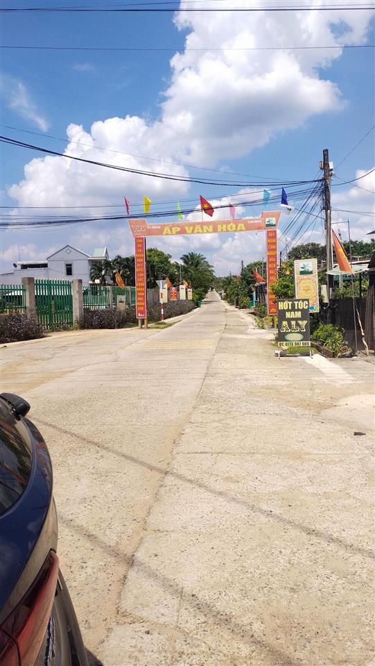 Khu đông dân cư. cách sân bay long thành 2km. cách ql 1a khu công nghiệp bàu cạn 2km