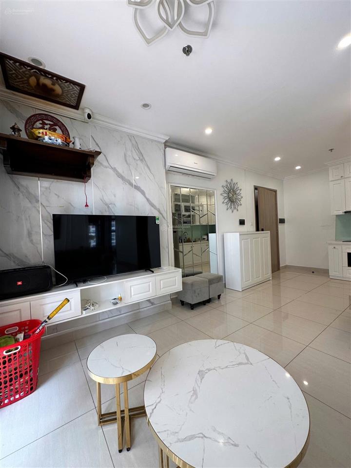 Bán căn 2 phòng ngủ diện tích 64m2 toà s201 full nội thất đẹp giá 5,4 tỷ.