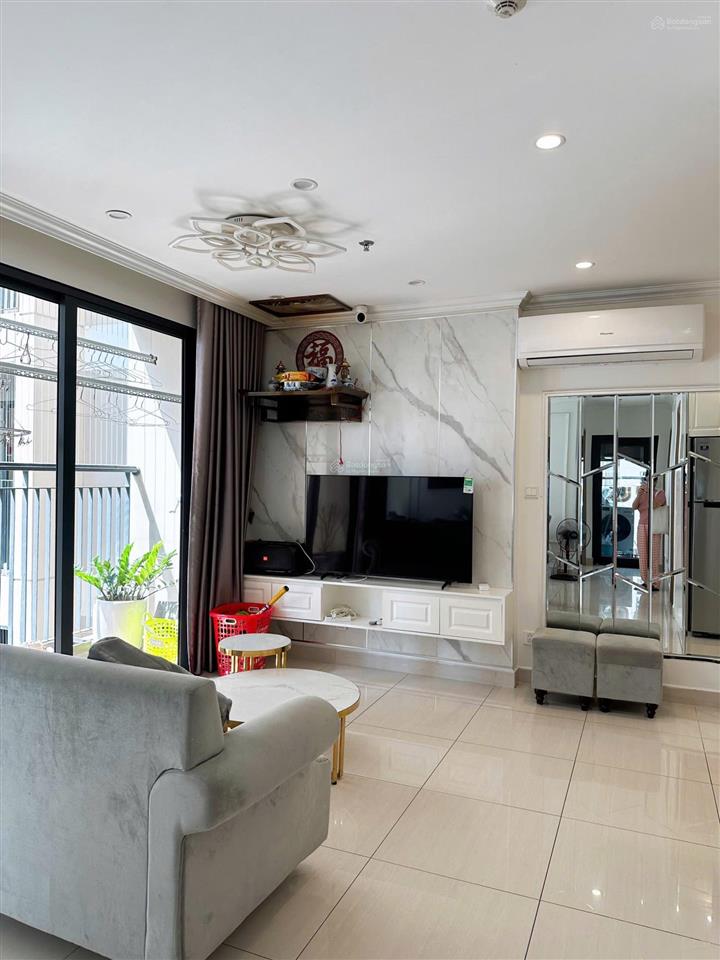 Bán căn 2 phòng ngủ diện tích 64m2 toà s201 full nội thất đẹp giá 5,4 tỷ.