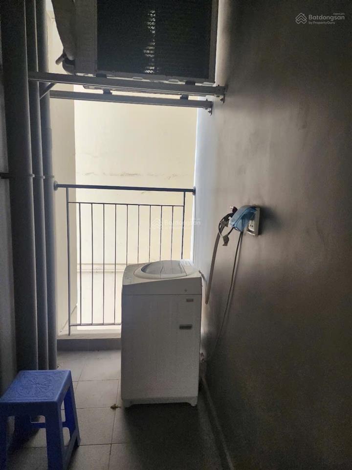 Bán căn studio diện tích 37m2 full đồ toà s201 tầng trung giá 3,320 tỷ ( bao phí )