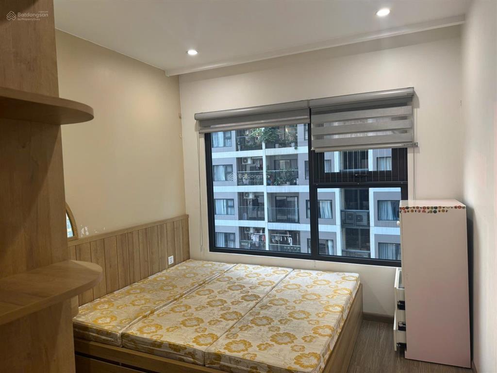 Bán căn 2pn 1wc toà s303 diện tích 55m tầng trung full nội thất như ảnh giá 4,820 tỷ ( hỗ trợ vay )