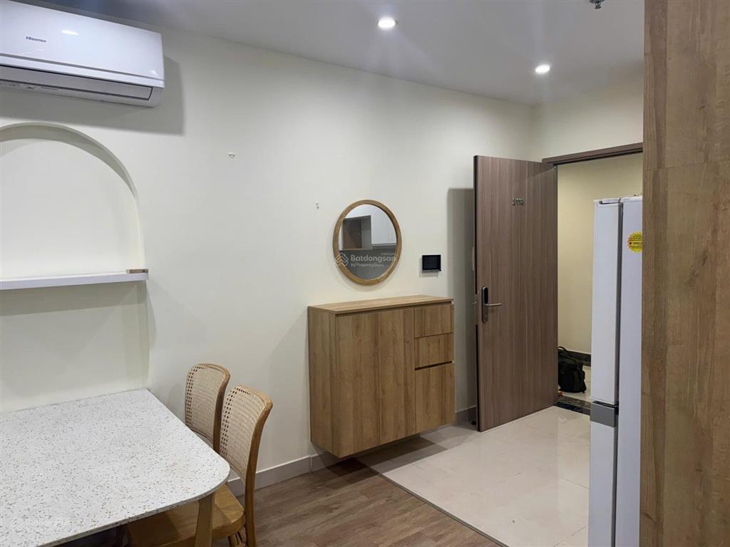 Bán căn 2pn 1wc toà s303 diện tích 55m tầng trung full nội thất như ảnh giá 4,820 tỷ ( hỗ trợ vay )