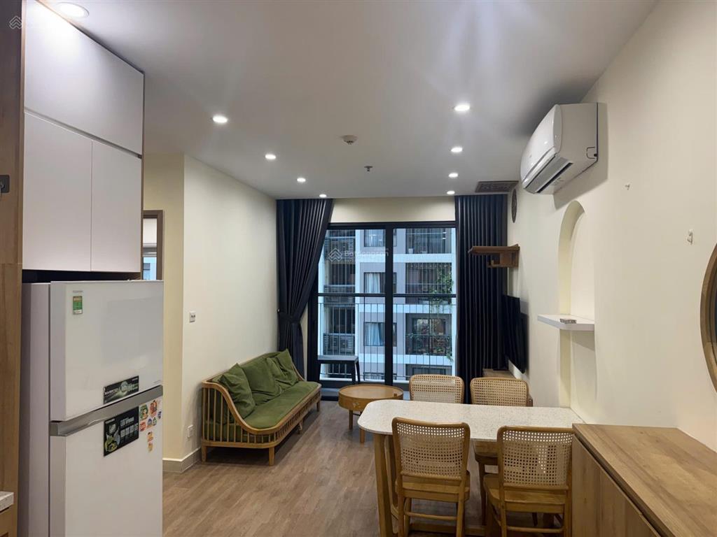 Bán căn 2pn 1wc toà s303 diện tích 55m tầng trung full nội thất như ảnh giá 4,820 tỷ ( hỗ trợ vay )