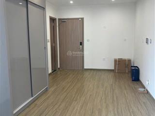 Cho thuê studio tòa gs5 the miami đồ cơ bản nhà mới tinh giá 6tr.  0867 893 *** xem nhà