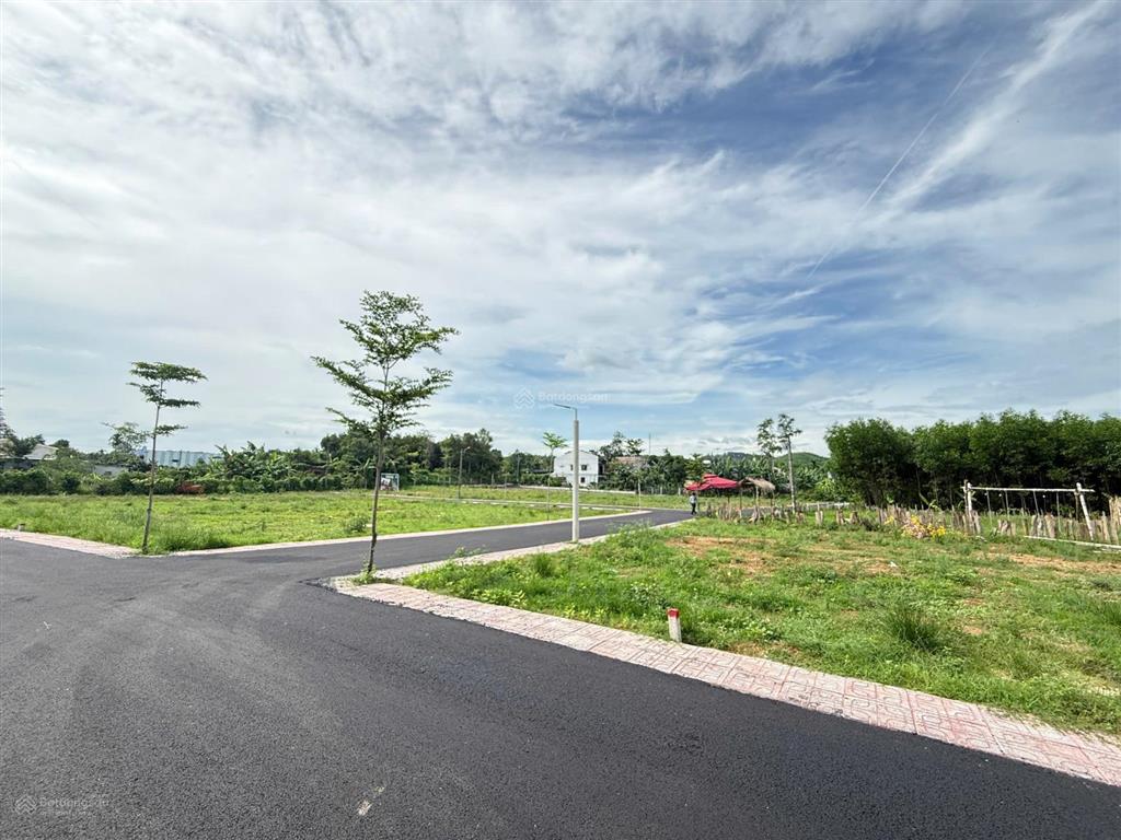 Mua đón đầu xu hướng nghỉ dưỡng ven sông  villas phố núi