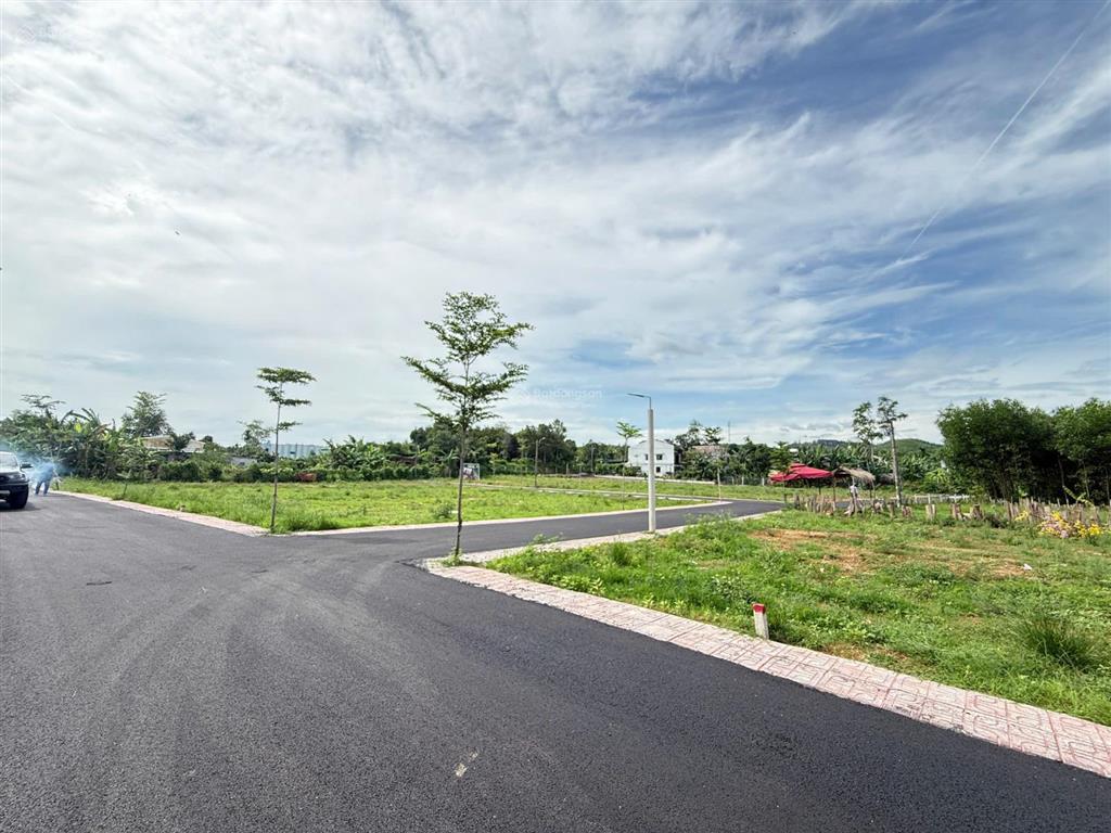 Mua đón đầu xu hướng nghỉ dưỡng ven sông  villas phố núi