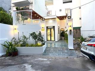 Nhà mới nội thất sang trọng, thiết kế kiểu nhà vườn, nhà trong khu dân cư đồng bộ, 91m2, giá 5,8 tỷ