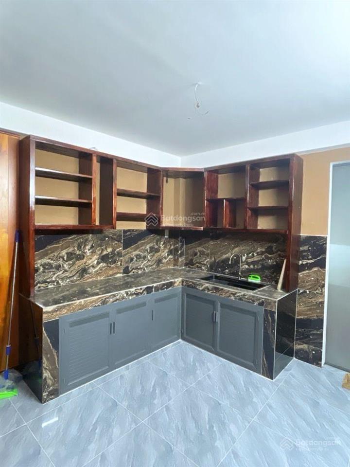 Bán nhà mặt tiền p4.q8 (phường chánh hưng), xe hơi ngủ trong nhà, 67m2, 4 tầng, giá 8,85 tỷ.