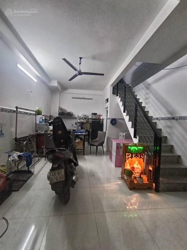 Bán nhà hẻm xe hơi quay đầu huỳnh tấn phát q7, vị trí siêu đẹp, 51.3m2, giá chỉ 5,95 tỷ.