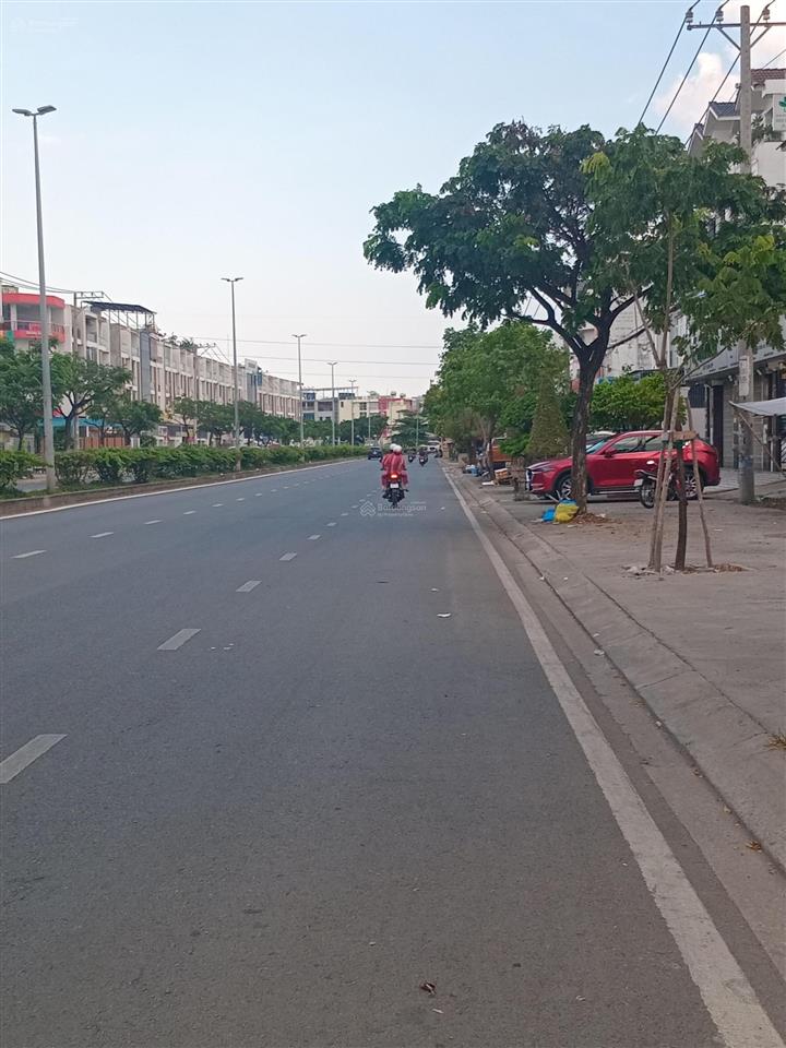 Mặt tiền đường số 4, kdc đại phúc, 100m2, 100m2(5m x 20m), khu vực xây dựng 5 tầng, giá 8,2 tỷ