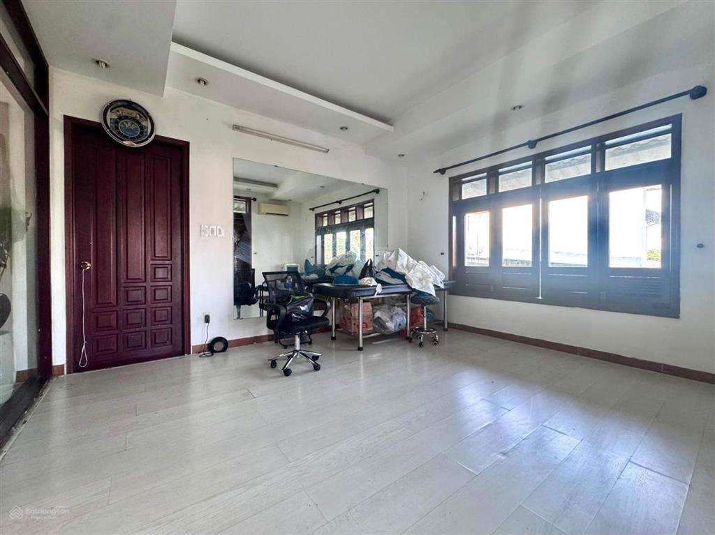 Biệt thự 4 tầng  dương bá trạc p1  q8  111m2  đường nhựa xe tải  vài bước qua q1, giá 16 tỷ